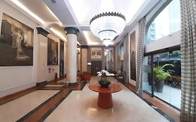 EXCELENTE Flat proximo Shoppings JK e Vila Olimpia